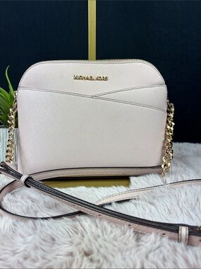 MICHAEL KORS Jet Set Travel Medium Dome Crossbody Bag Powder Blush Pink